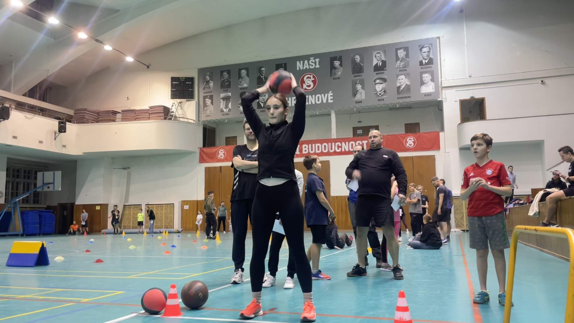 Víceboj rodič + dítě atletického oddílu T.J. Sokol Praha Královské Vinohrady 11.12.2024 -27