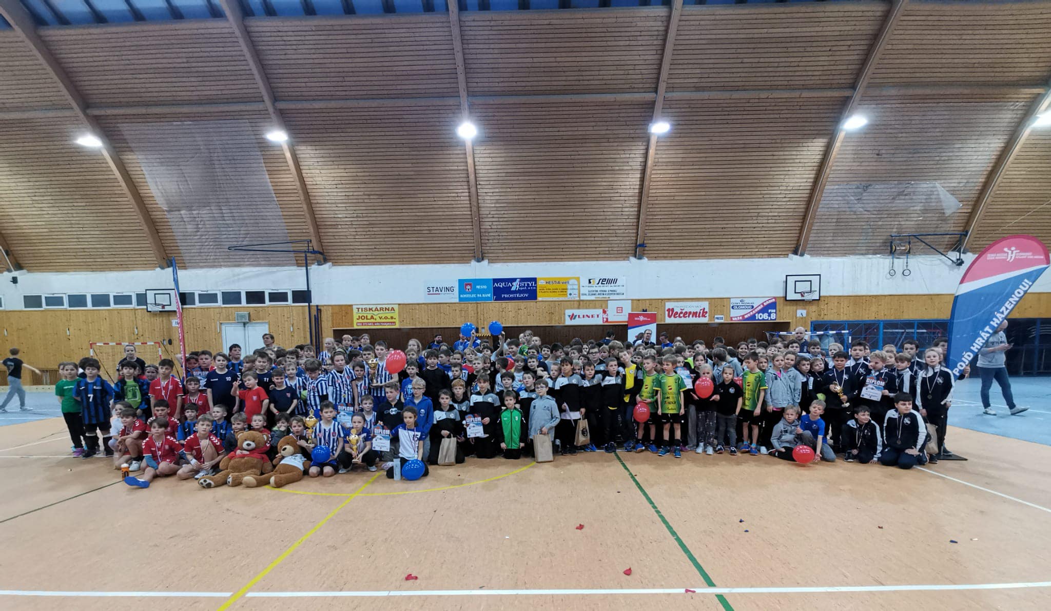 Mezinárodní turnaj v házené Hanácké pohár v Kostelci na Hané 11.-12.1.2025 -2.jpg