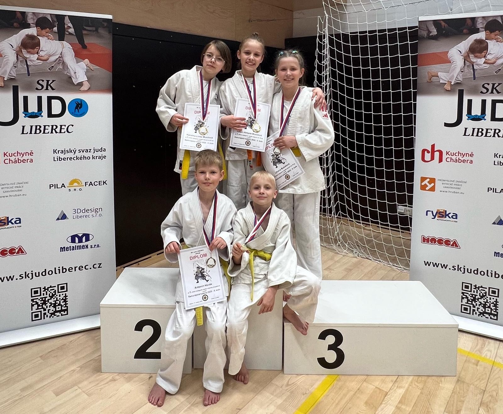 29. ročník soutěže v judu O Samurajskou Katanu 2. kolo v Liberci 17. 5. 2025 - judisté a judistky z T.J. Sokol Praha Vršovice.jpg
