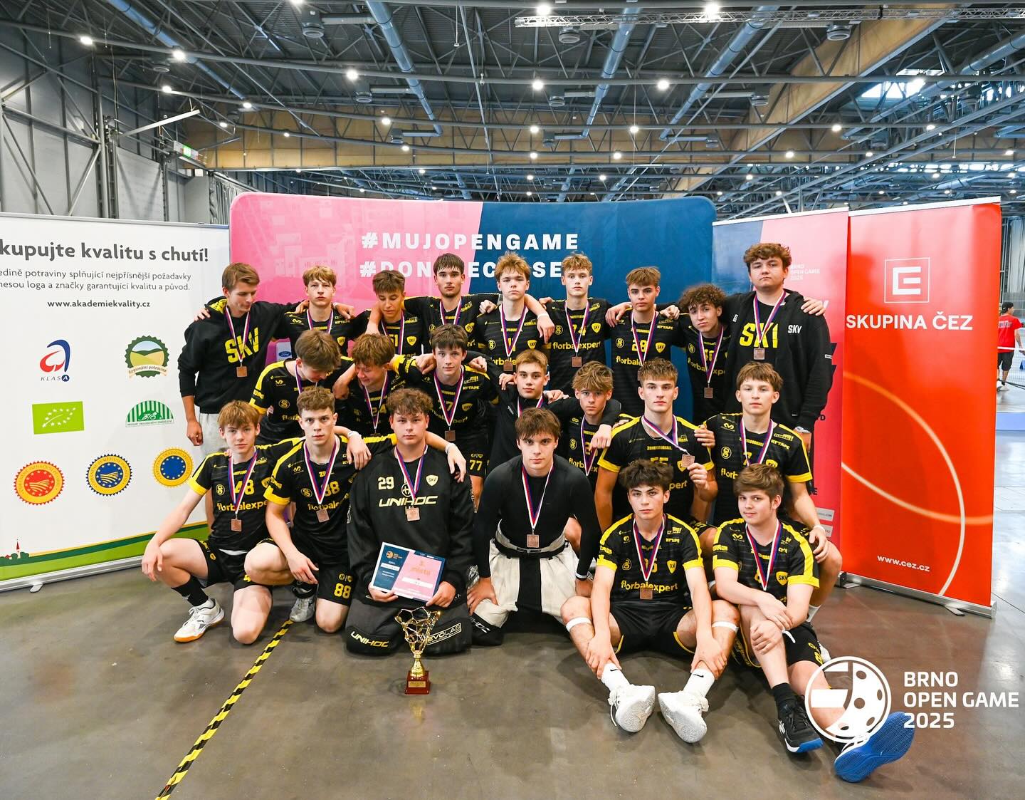 Kluci z florbalového klubu SKV z T.J. SPKV si z @brnoopengame  19.-22. 6. 2025  po skvělých výkonech zaslouženě vezou do Prahy bronzové medaile -3.jpg