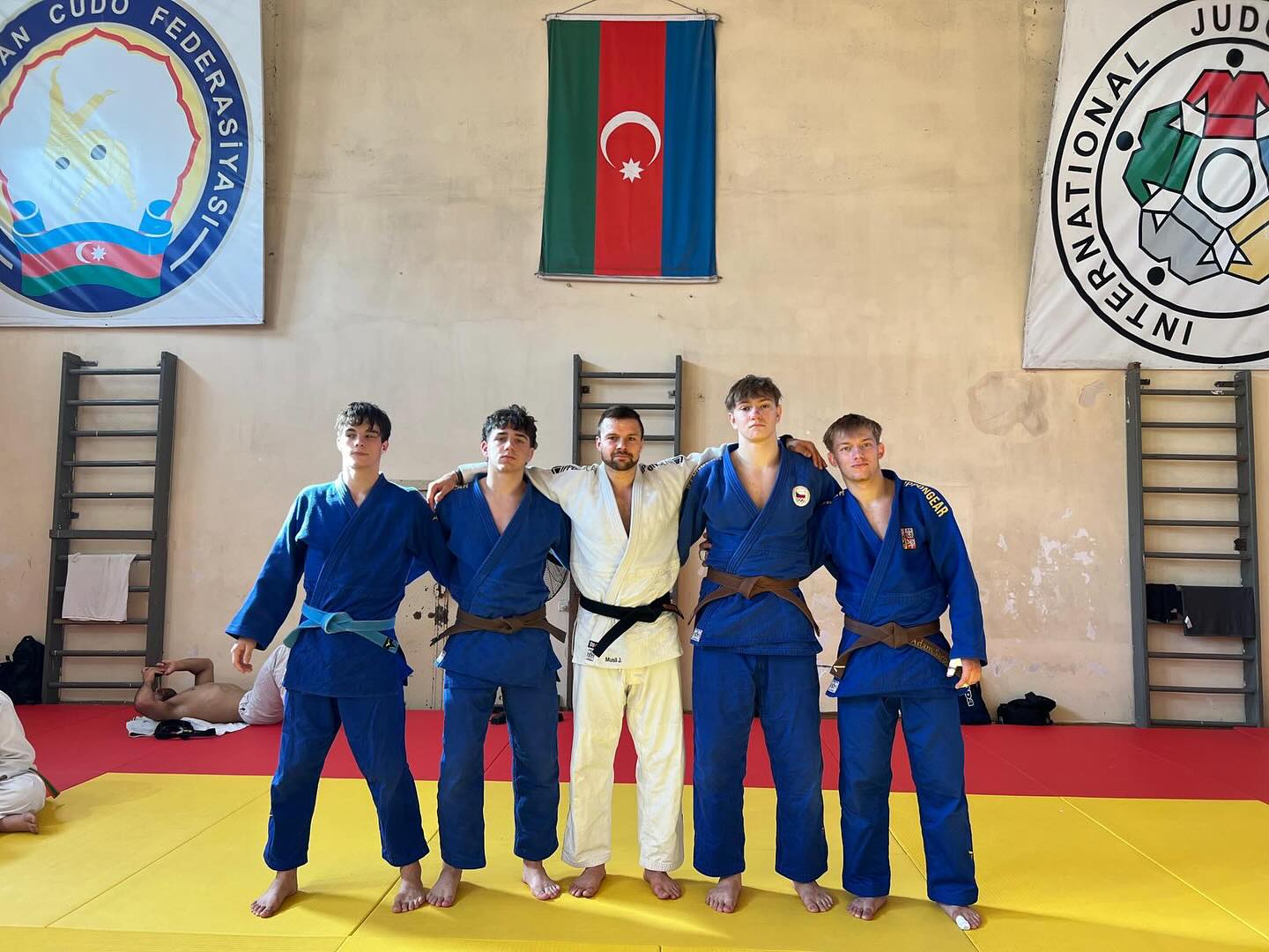 Dorostenci zavrili spolenou ppravu silnm campem v zerbjdnu. Dvky zvolily panlsko a Slovinsko 8-2025.jpg